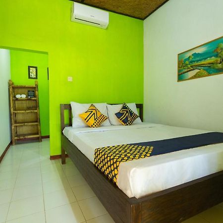 SPOT ON 1879 Lendang Homestay Mangsit Extérieur photo