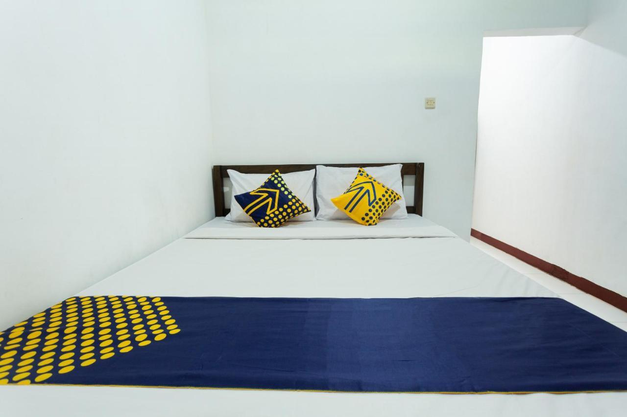 SPOT ON 1879 Lendang Homestay Mangsit Extérieur photo